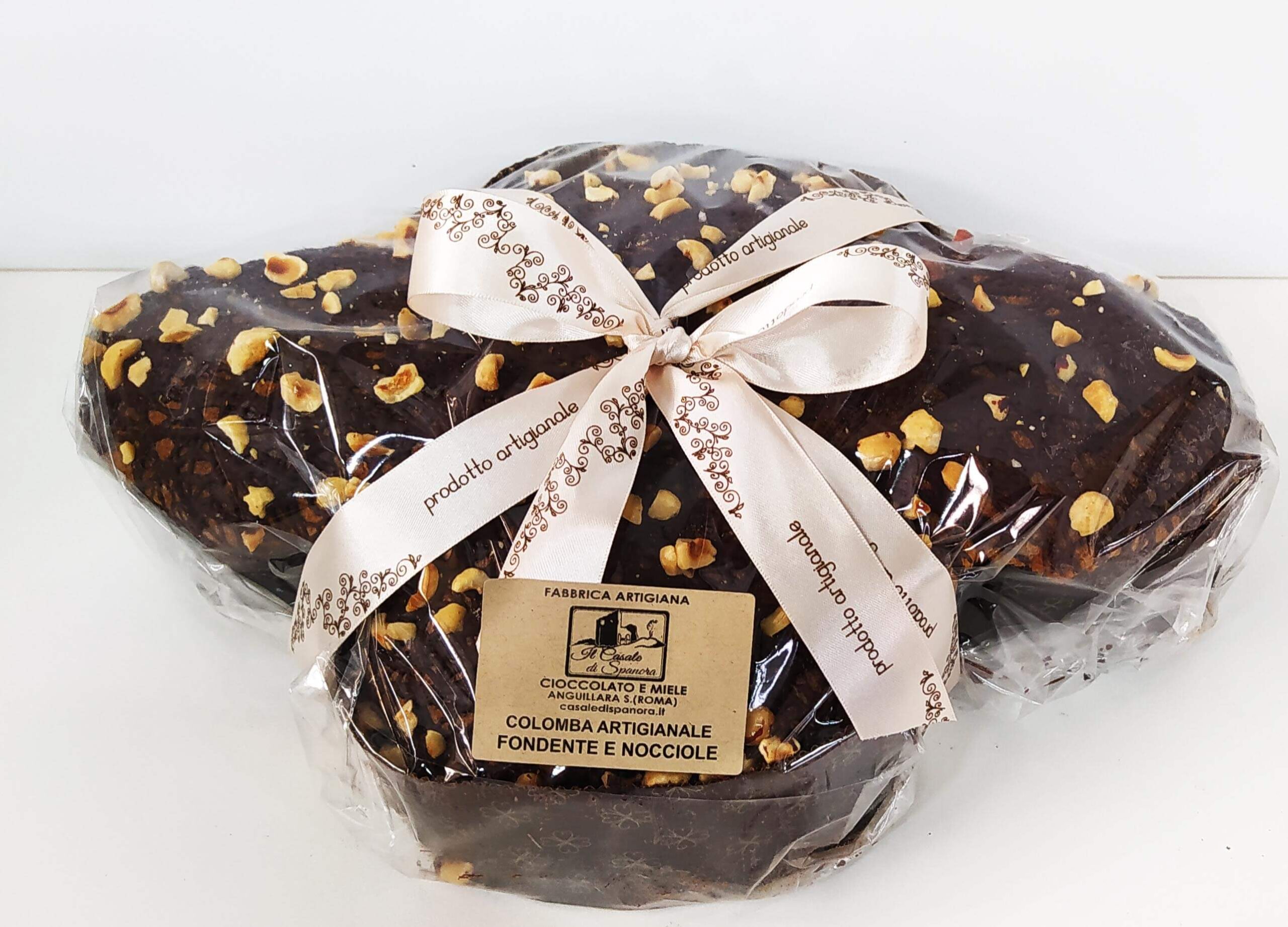 COLOMBA ARTIGIANALE FONDENTE E NOCCIOLE 1 Kg Il Casale di Spanora