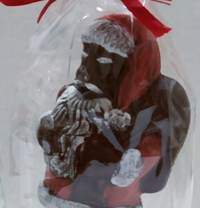 Babbo Natale di cioccolato al latte decorato a mano 250 g