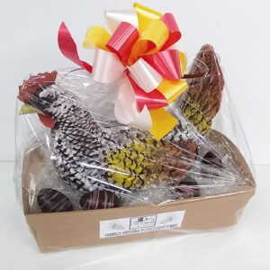 Gallina con uova decorata a mano di cioccolato AL LATTE al miele 1,6 Kg SOLO RITIRO NEGOZIO